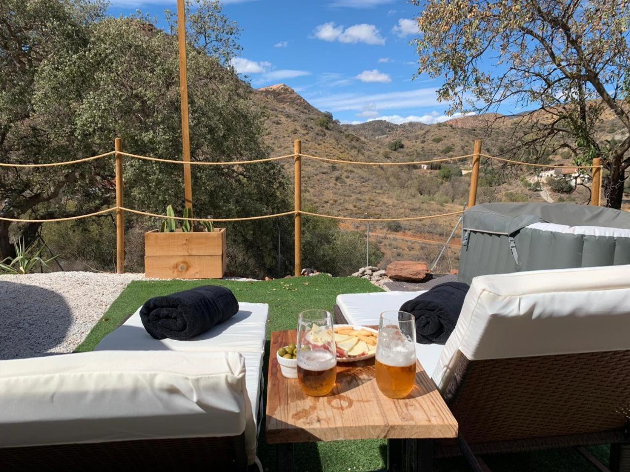 Glamping Burbuja Almendros Málaga
