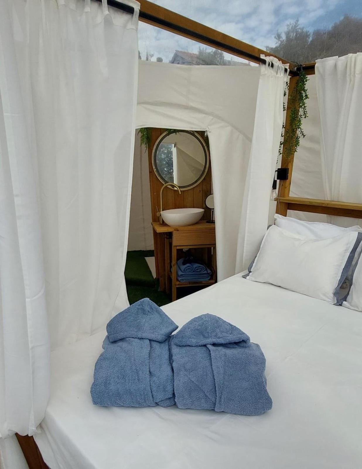 Luxury tent Glamping Burbuja Almendros *